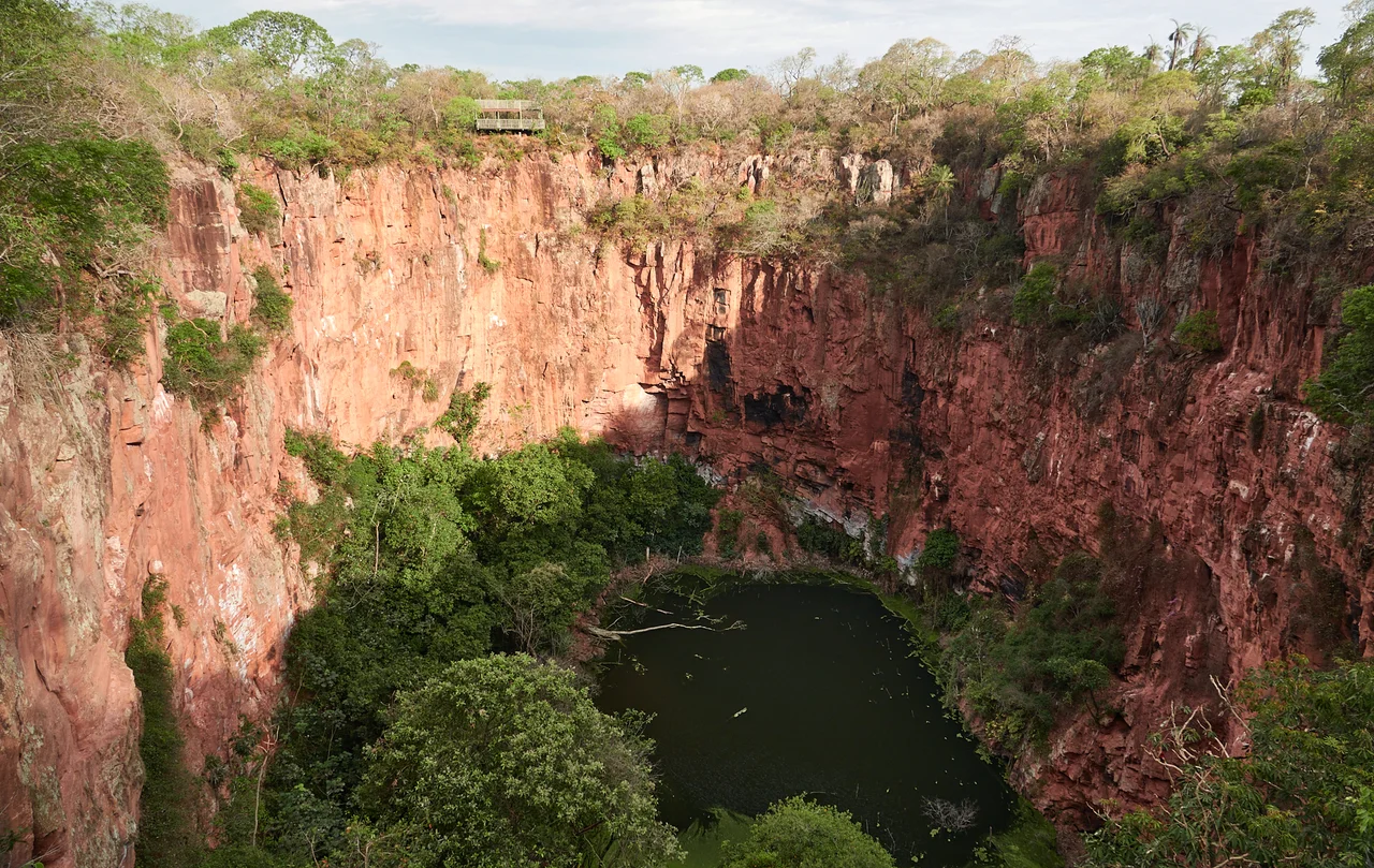 Dolina in sandstone, about 60m from the water level to the upper rim